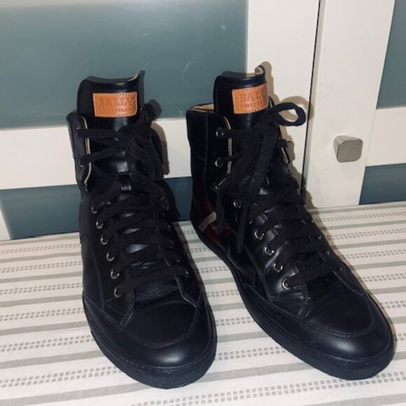Bally Ankle Boots Swiss Made Black with Stripes Men Size 10.5 almost new
